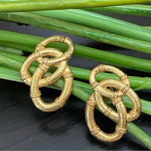 Vintage 80’s AVON Brushed Gold-tone Interlocking Ovals Post Earrings